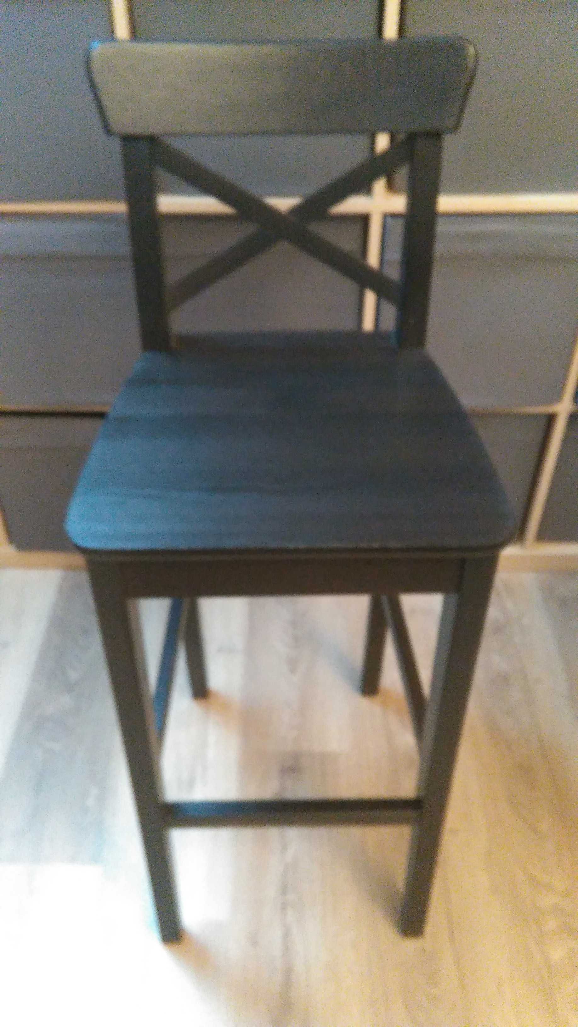 Sprzedam Stołki/Krzesła Barowe z Oparciem Czarne IKEA Model INGOLF