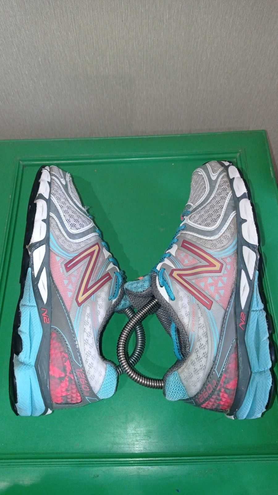 New Balance кросівки жіночі 37,5 розміру