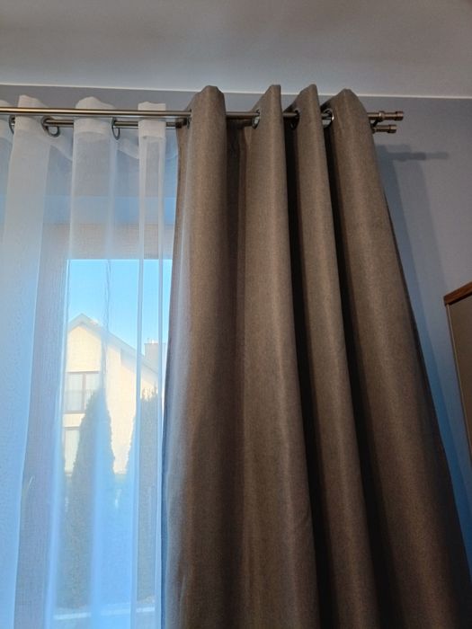 Zasłony zaciemniające i firana