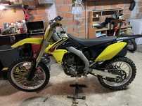 Suzuki 250 rmz nao matriculada