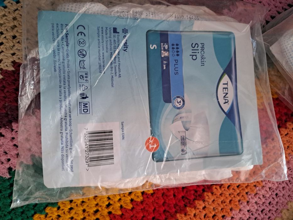 Pieluchomajtki seni 2 paczki rozmiar S plus gratis