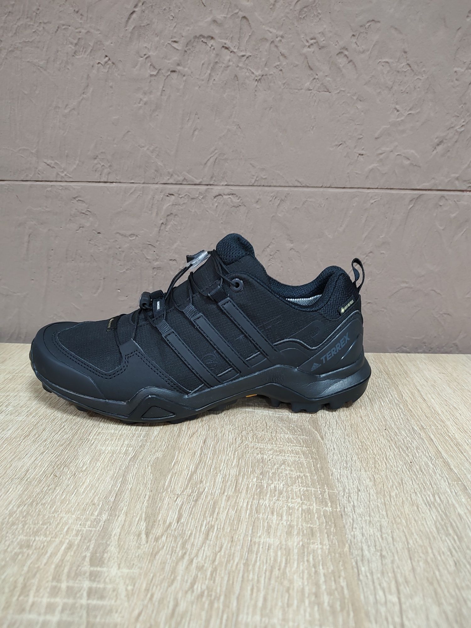 Adidas Terrex Swift R2 Gore Tex 40.5 p. Pegasus