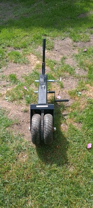 Ręczny mover do przyczep / wózek manewrowy – jak nowy!


--