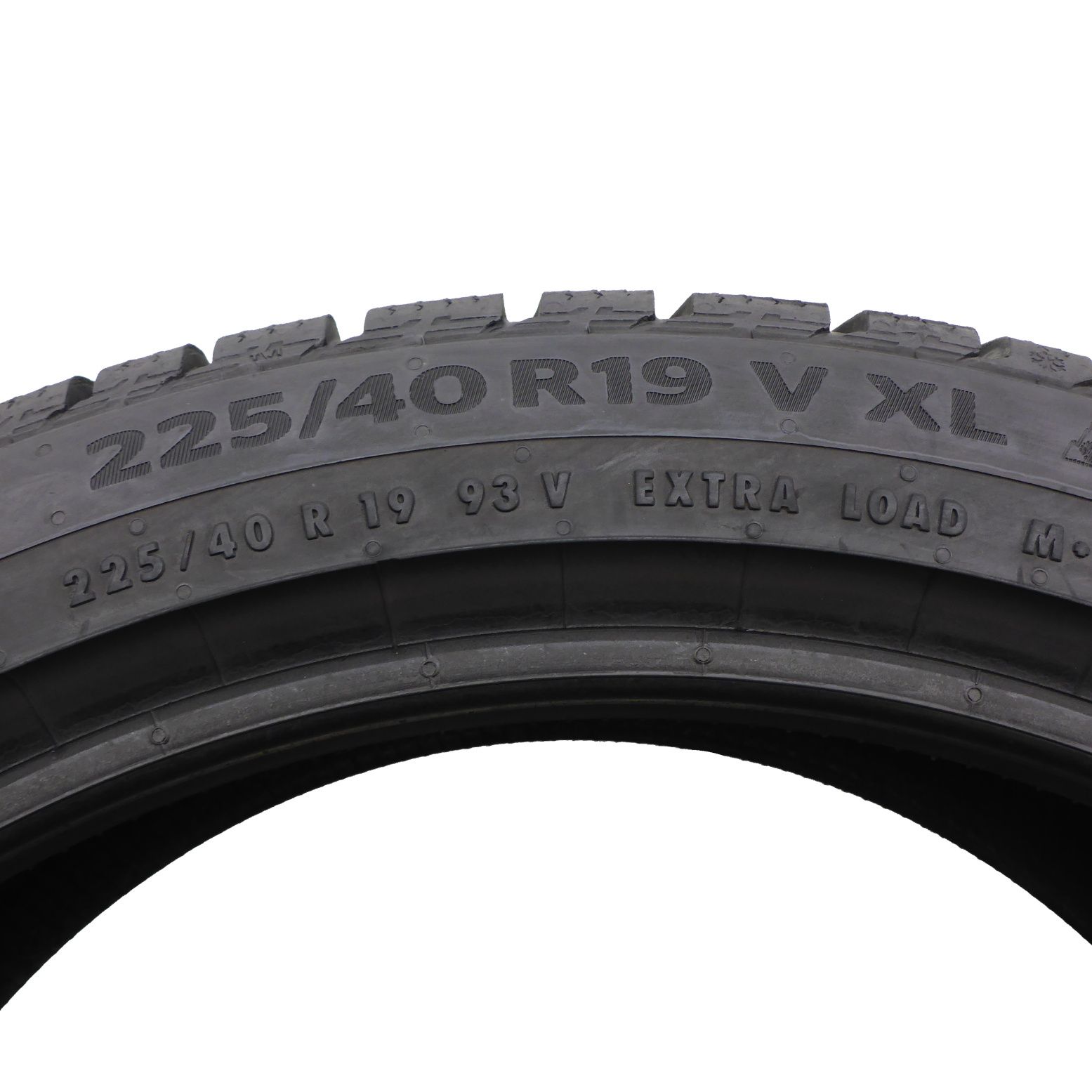 Opony 225/40/19 Continental 225/40R19 94V XL TS860S zimowe 7,8mm 2023