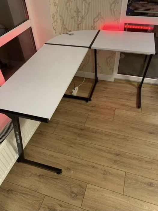 Компьютерный стол Huzaro