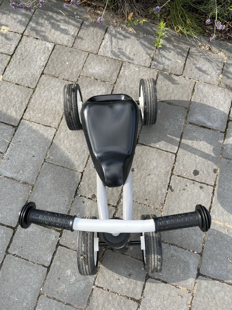 jeździk dziecięcy