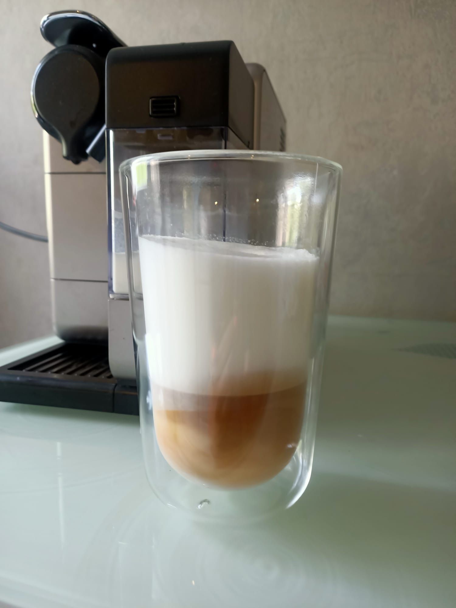 Express do kawy DeLonghi Nespresso