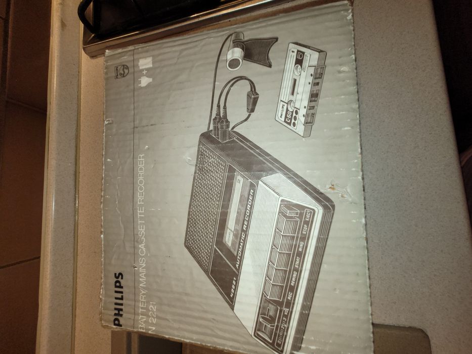 Magnetofon kasetowy Philips