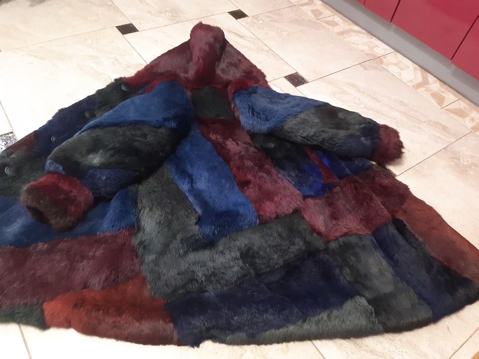 Продаю шубу кролика  для дівчинки красунечки.