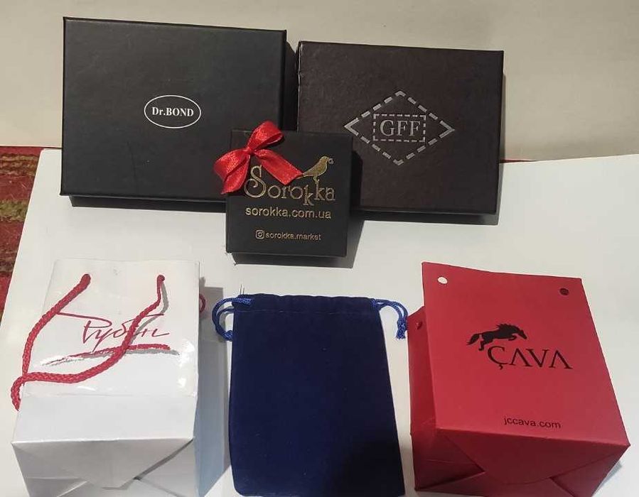 Паперові подарункові пакети і коробочки, мішечок