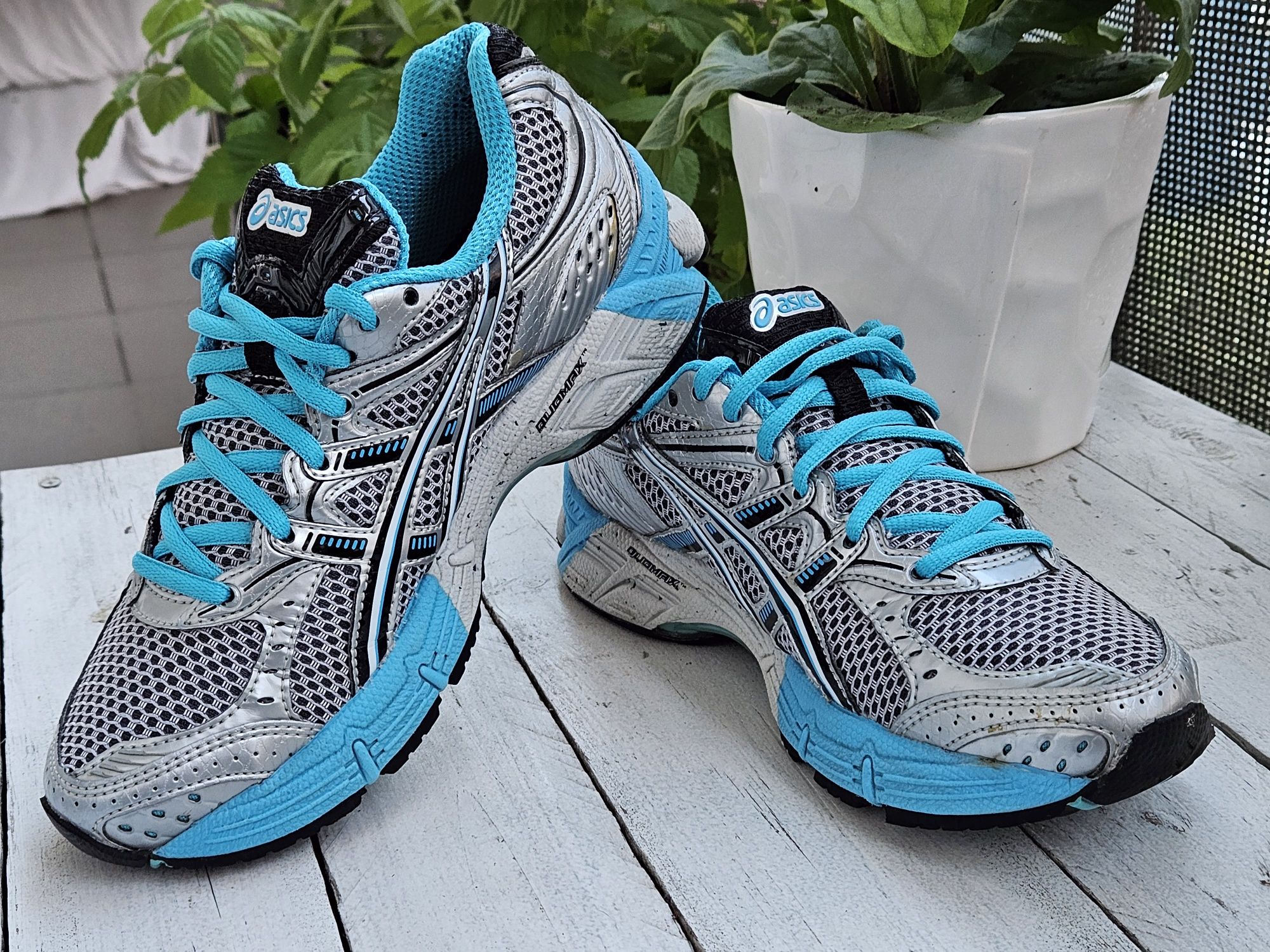 Buty do biegania Asics Gel Hurako T16QQ r. 37