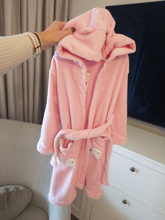 Nowy szlafrok cool club 98/104