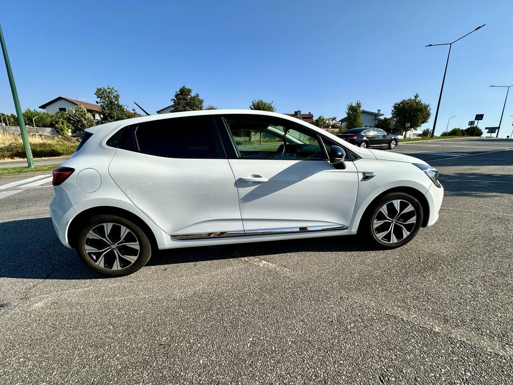 Renault Clio V 1.0 Tce LIMITED Bi-fuel Livro de revisoes e garantia