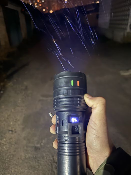 Лед ліхтарик турбо потужний