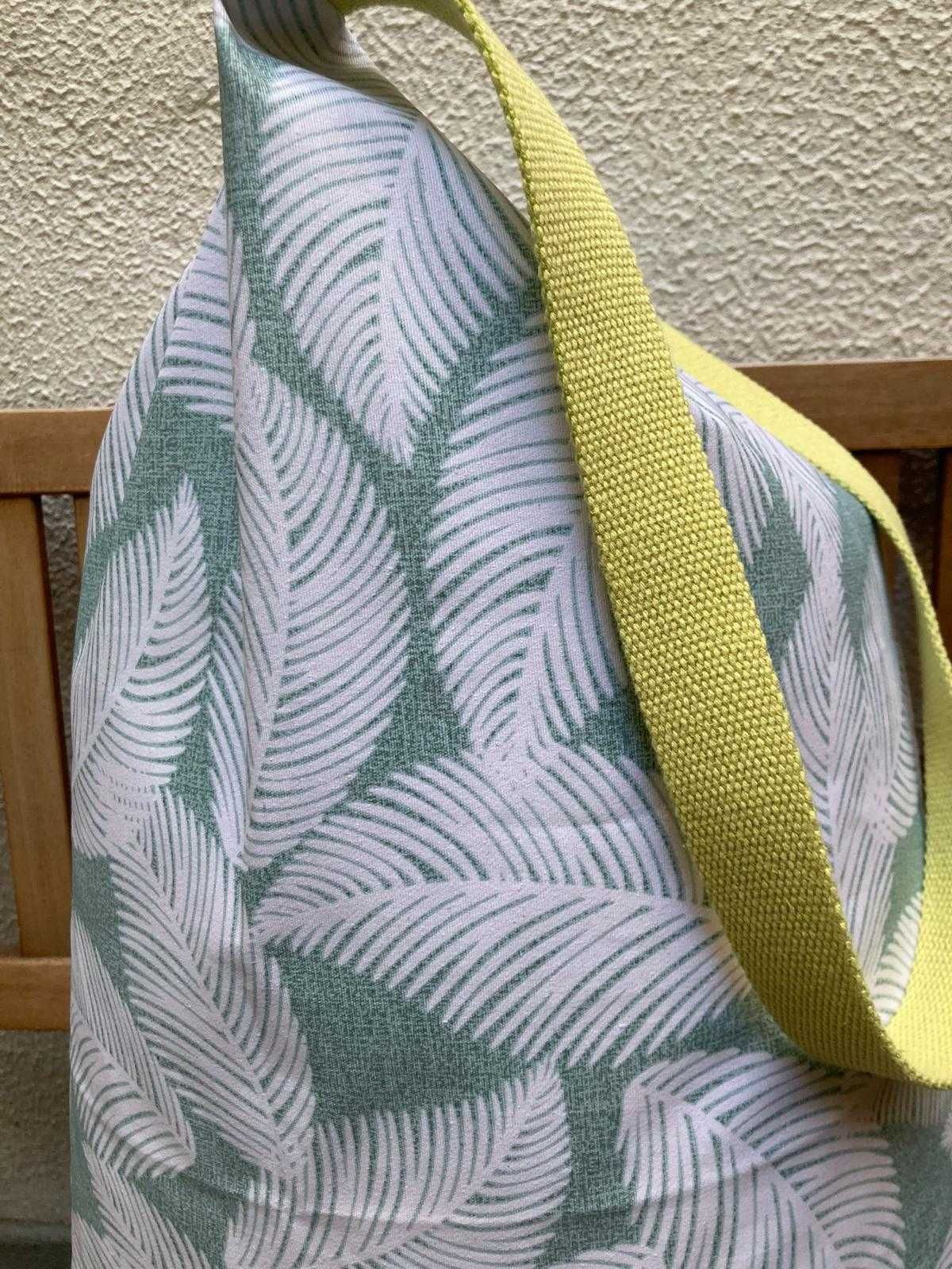 Almofada/Puff para Praia, Piscina ou Jardim - NOVA