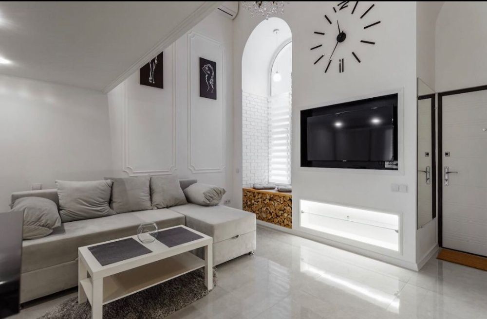 Квартира Аренда посуточно  в Центре Дерибасовская 2-х уровневая