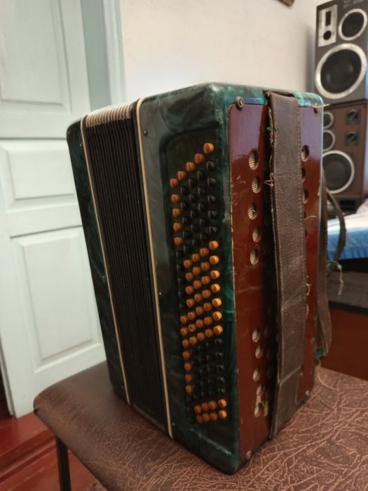 Баян "Рассвет"в рабочем состоянии