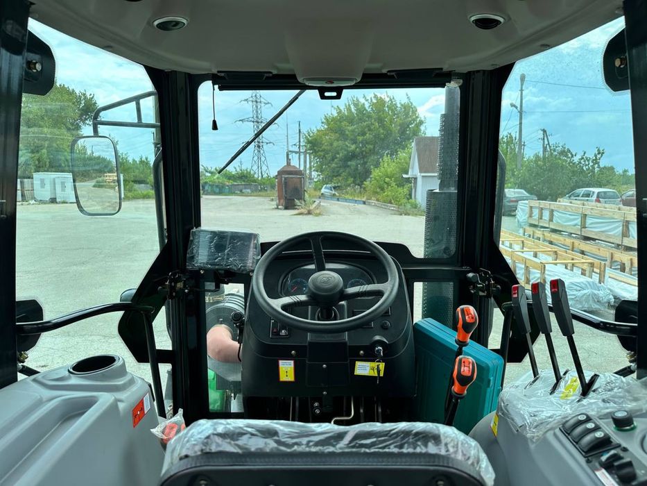 Трактор КАТА KB904 90 кінських сил