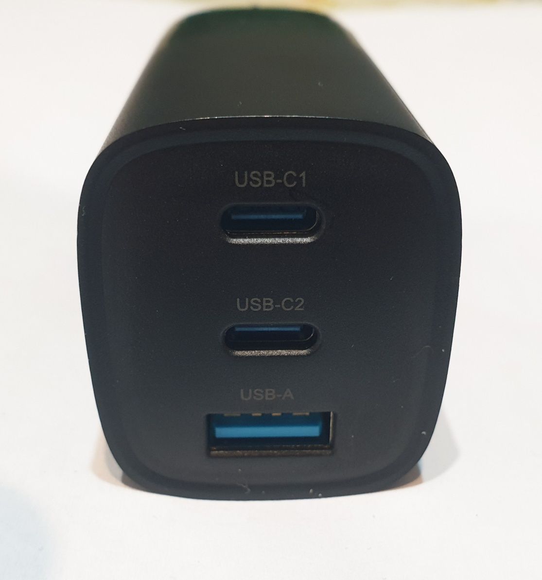 Компактний зарядний адаптер ASOMETECH 65w для ноутбуків і смартфонів