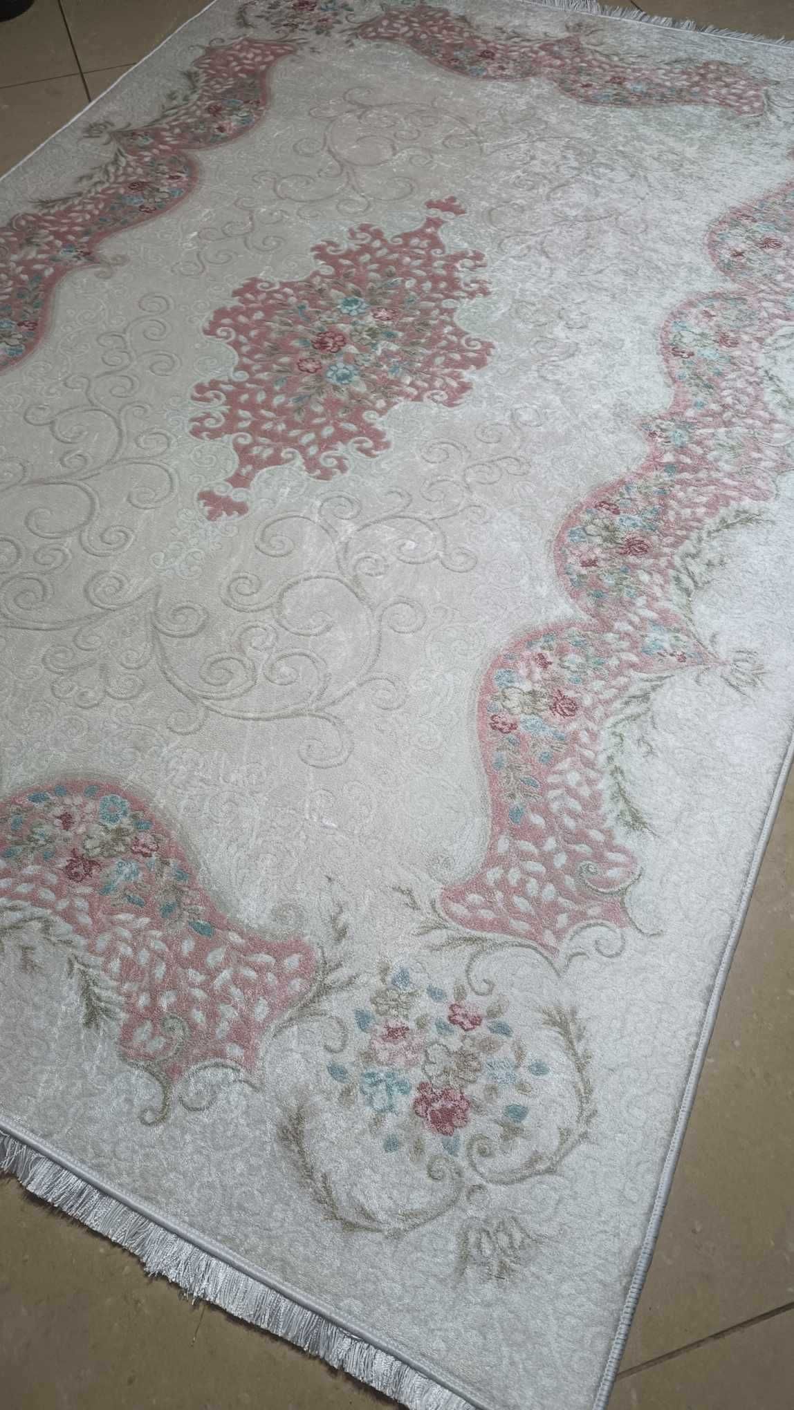 dywan 180x120 turecki ,antyposlizg pastelowy  RÓŻ/KREM
