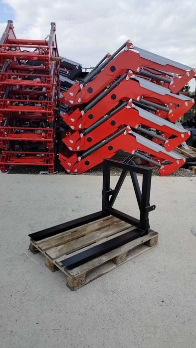 Paleciak na tył ciągnika TUZ