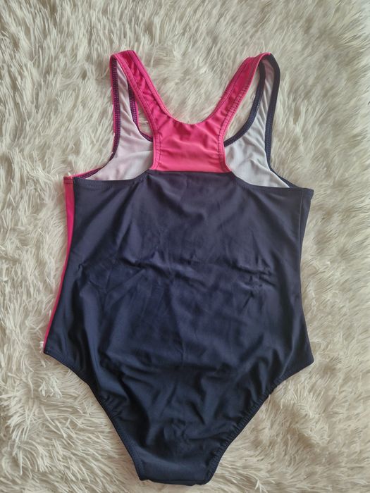 Świetny strój kąpielowy