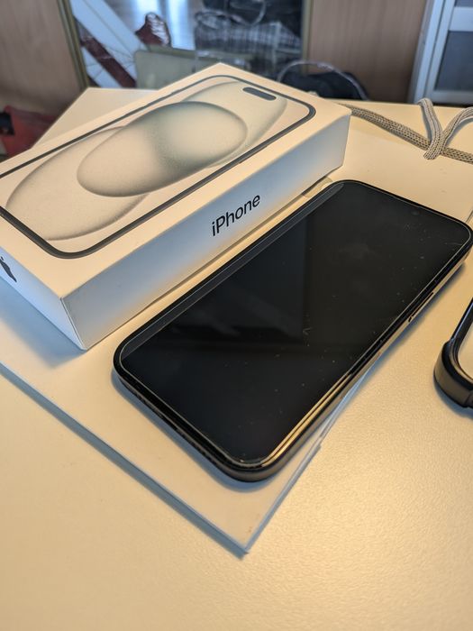 iPhone 15 128 z USA idealny