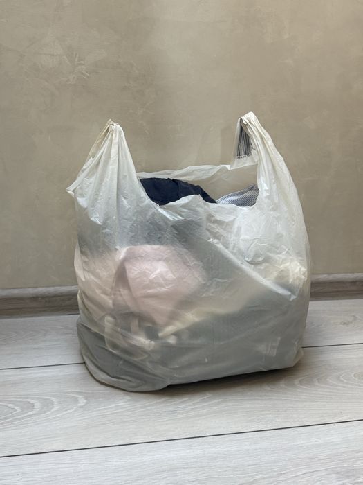 Віддам пакет брендового жіночого одягу розмір М