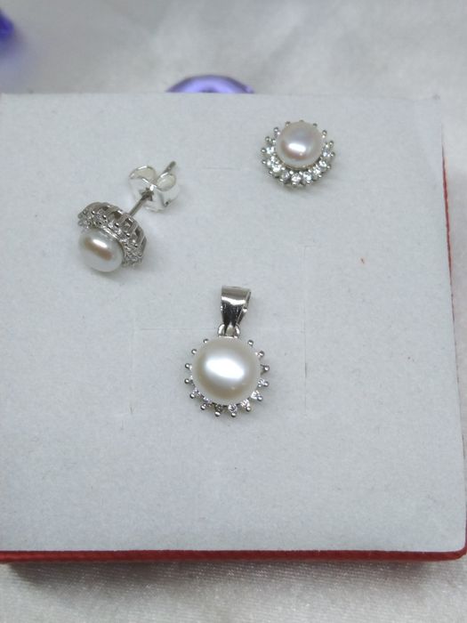 Piękny srebrny komplet kolczyki i wisiorek z perłą, srebro 925