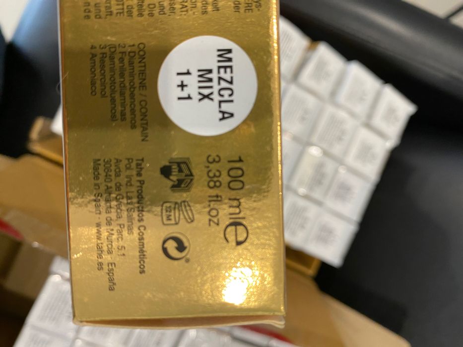 Tintas cabeleireiro 100ml (52 tubos)