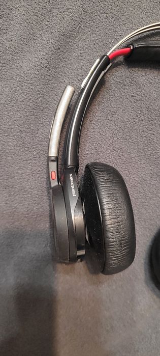 професійна гарнітура Plantronics Voyager Focus UC B825