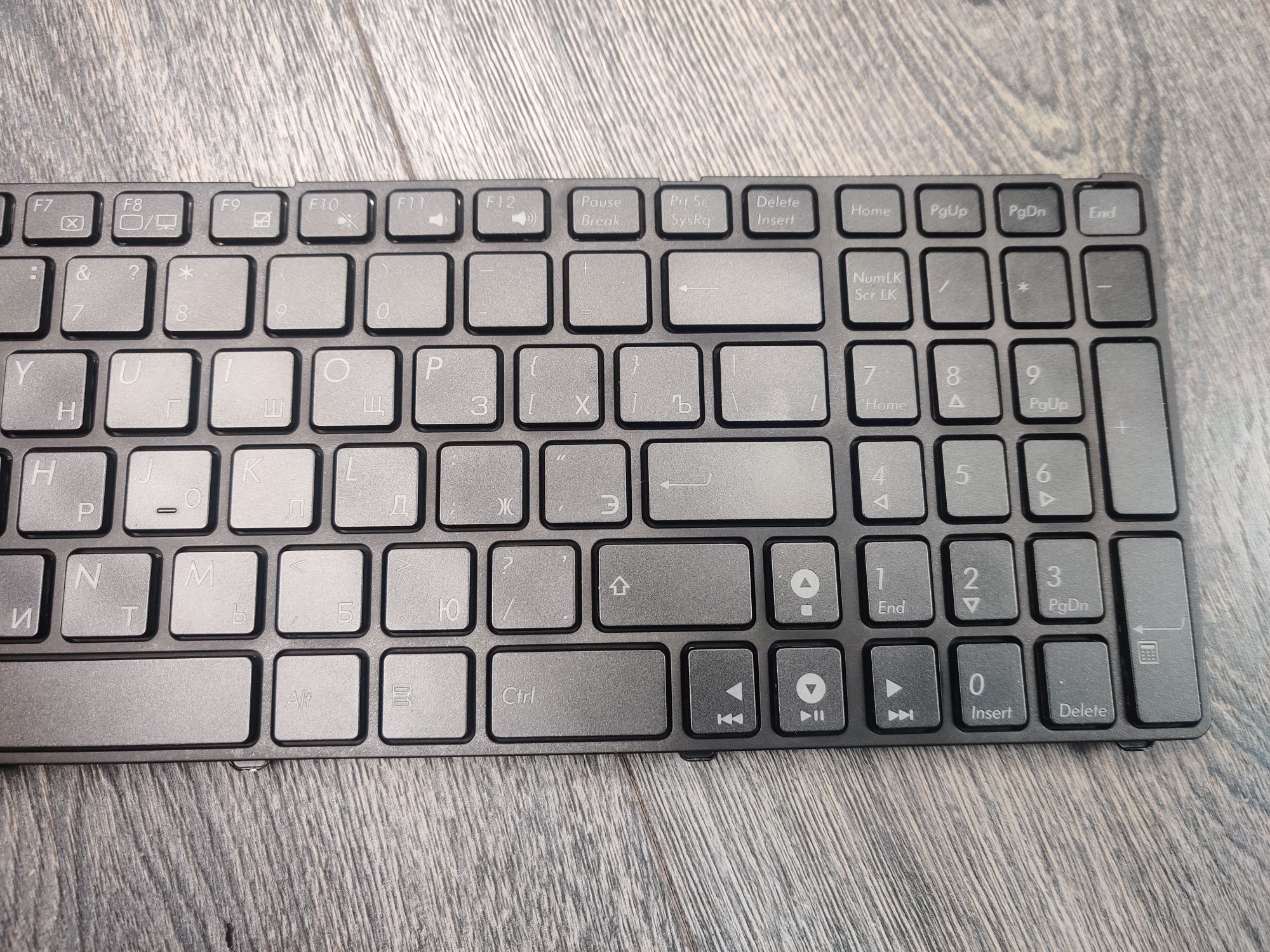 Клавіатура для ноутбука ASUS NSK-UGP0R Асус