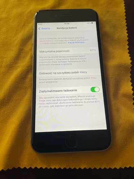 Apple iPhone 6S 128 GB gwiezdna szarość, czarny