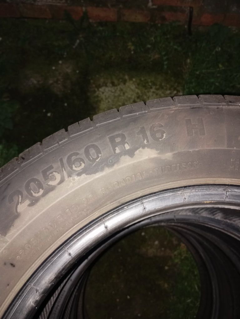 Opony letnie 205/60 R16