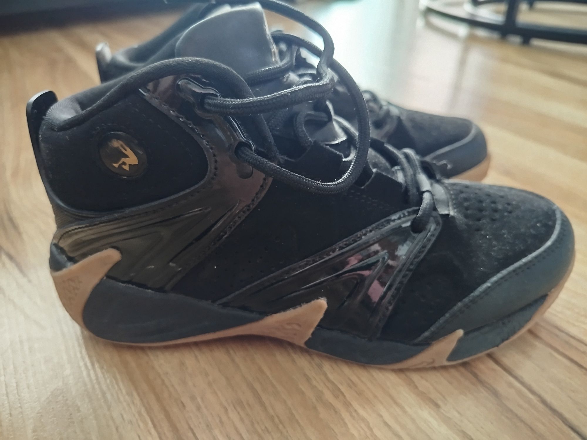 Buty sportowe SHAQ rozm. 35