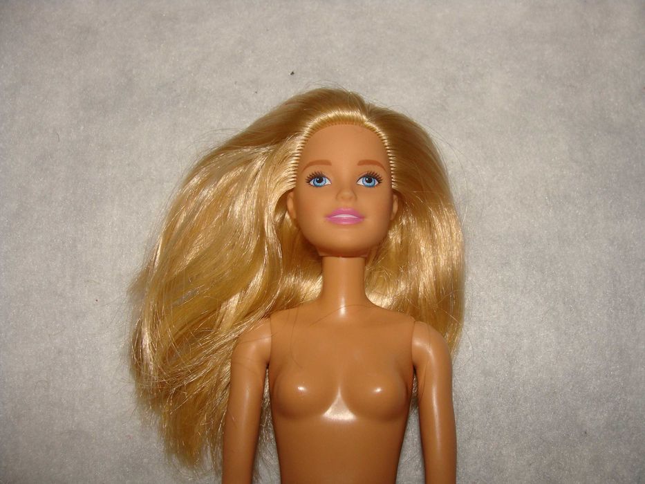 Boneca Barbie (Ref. GBK93)