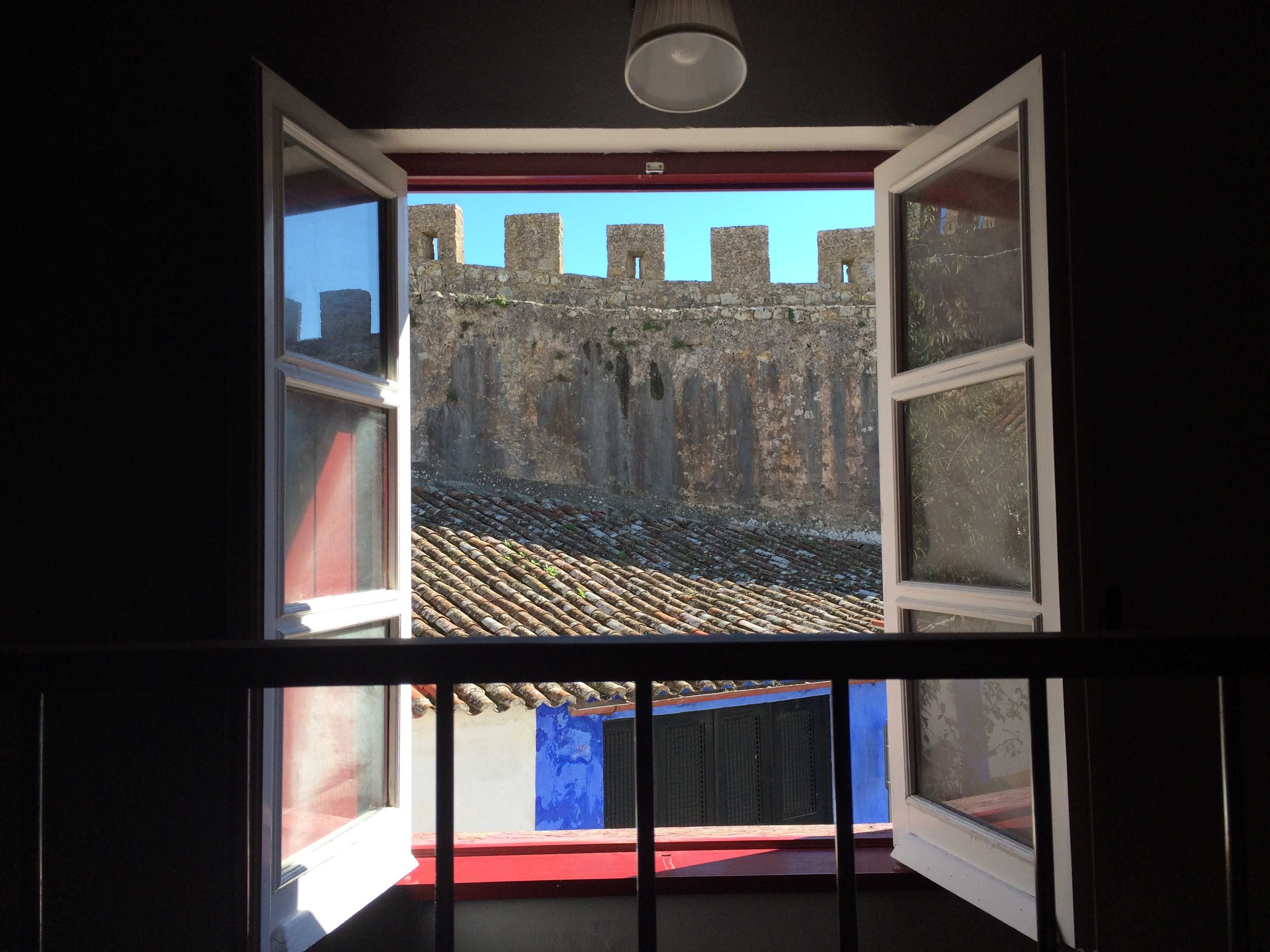 Óbidos - Moradia no interior das muralhas