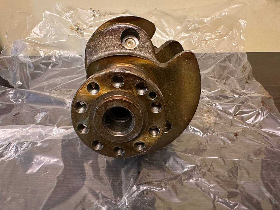 Колінвал CRC 3.0 двигун замінник 059105101BD 059105019CL 059105019CN