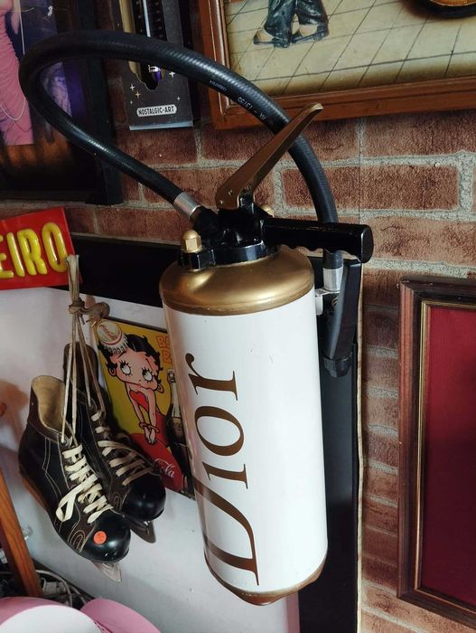 Extintor de Incêndio Decorativo
