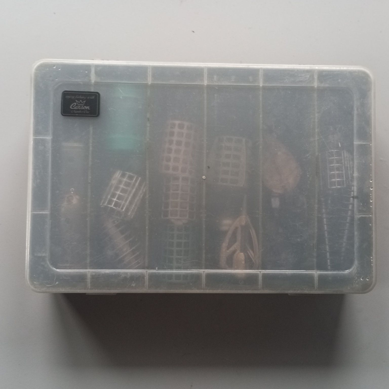 Vendo estojo de pesca com diversos fedeers