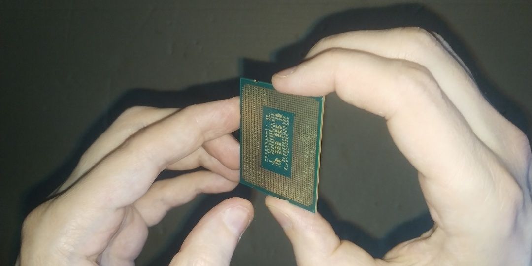 Процессор | Intel Core i7-12700F (4.9GHz, s1700) | 12 ядер | 20 поток