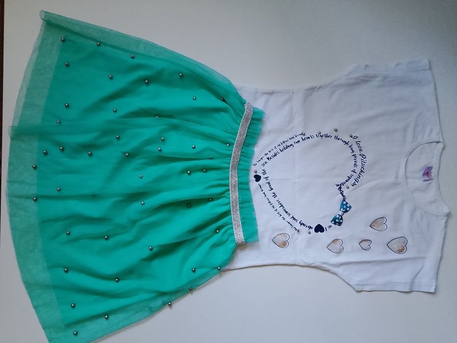 Сукні/костюми для дівчинки