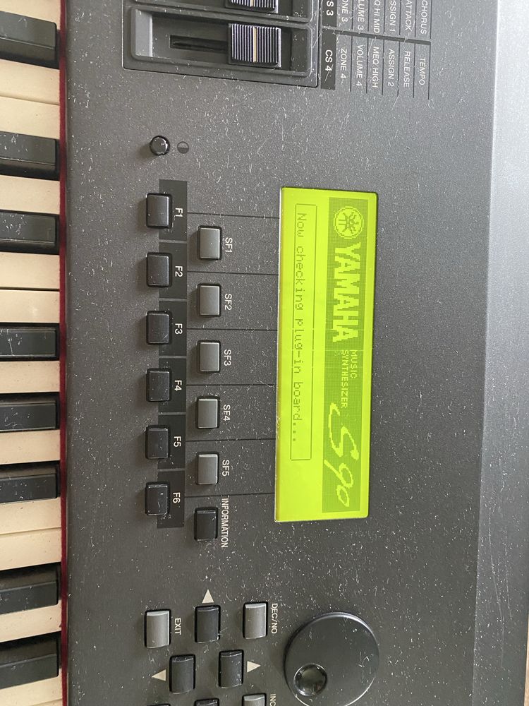 Yamaha S90 keybord