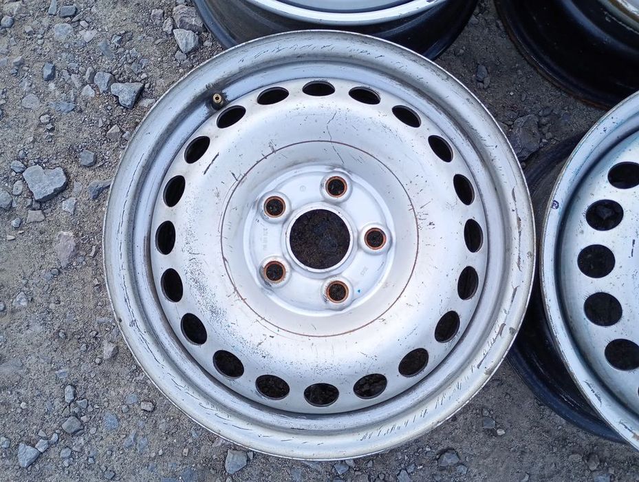 Felgi 16 cali oryg. vw t5 t6 Crafter Amarok Multivan 6.5J ET51 5x120