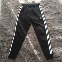 Adidas Originals Spodnie dresowe czarne rozmiar S