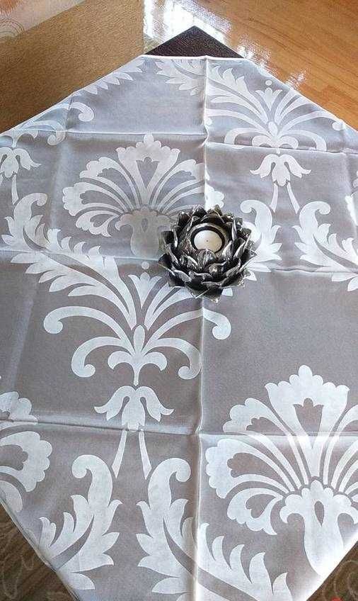 Kremowa serweta obrus 96/96 kwadrat bieżnik 56x112 kwiaty