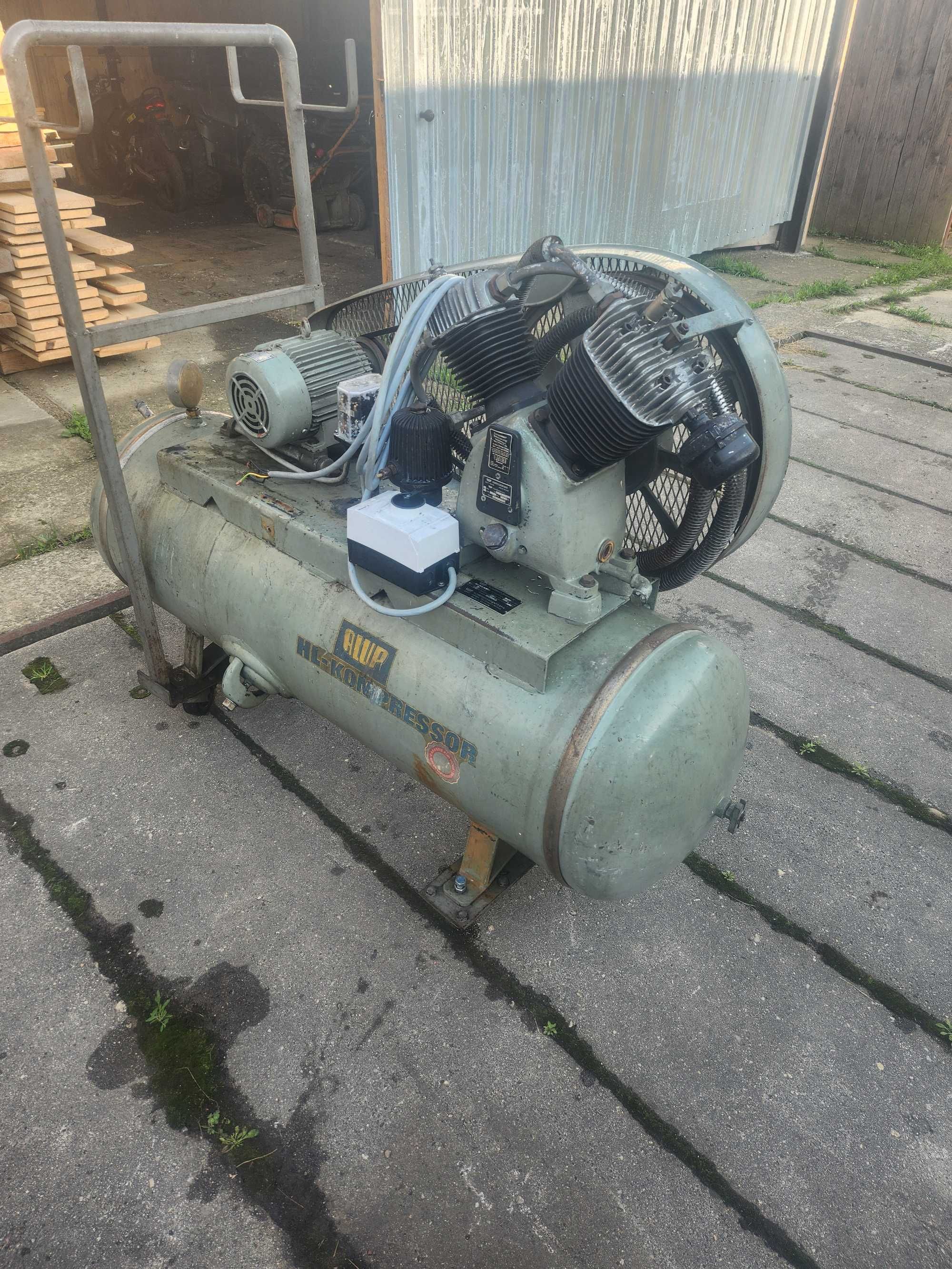 kompresor 270 L z niemiec