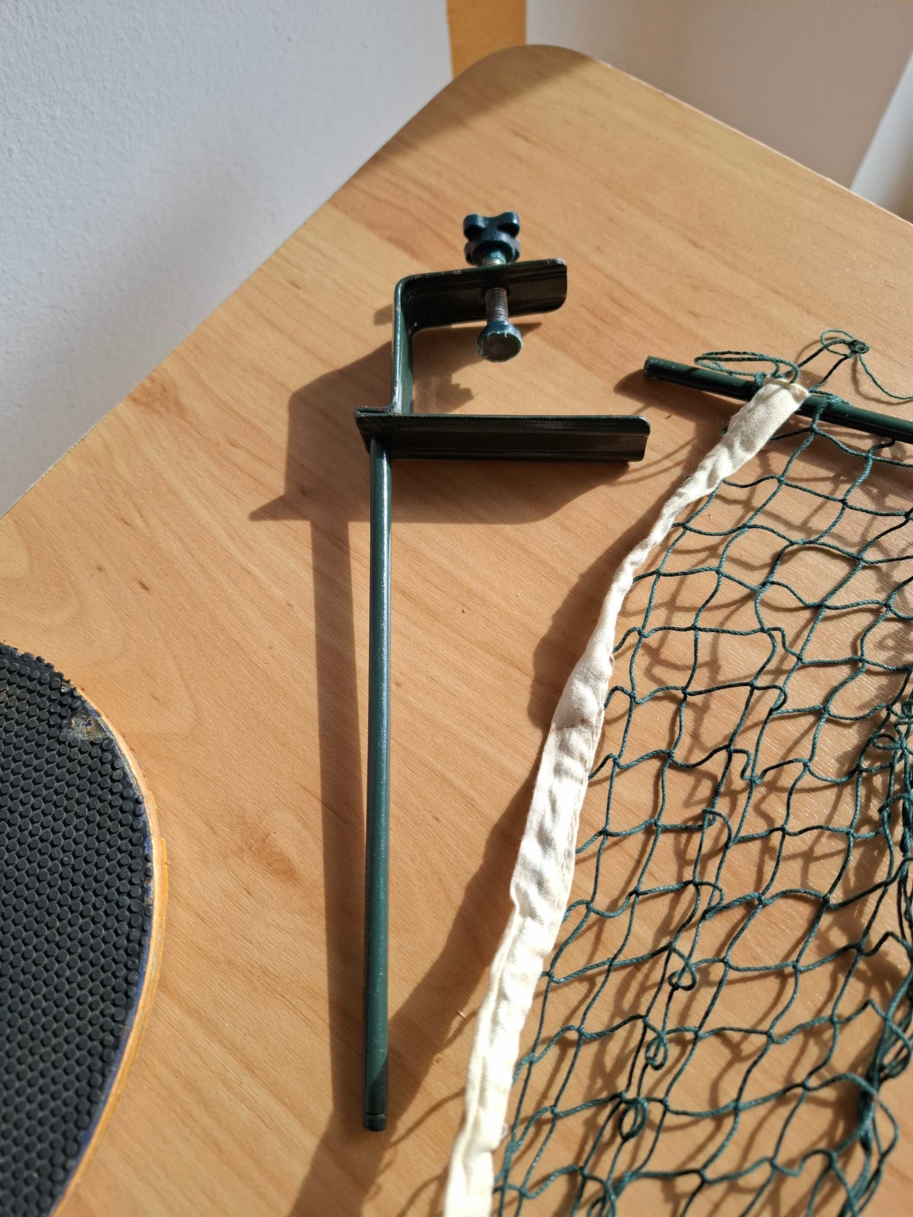 Zestaw do gry w pinponga- siatka i 1 paletka