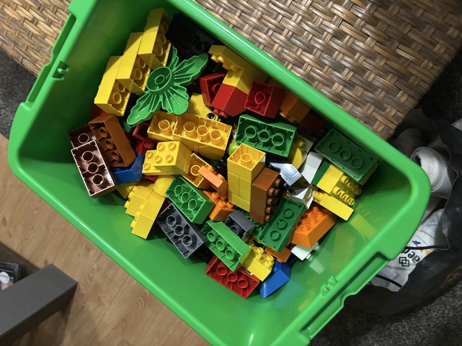 Caixa Legos Usados e Em Falta