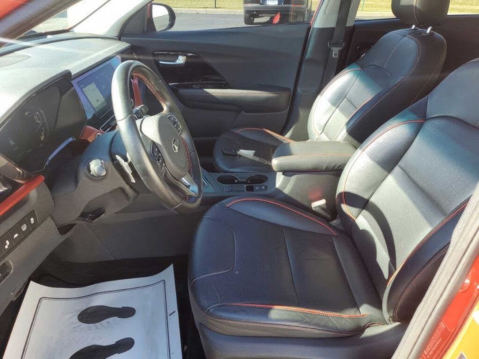 Kia Niro Touring      2020